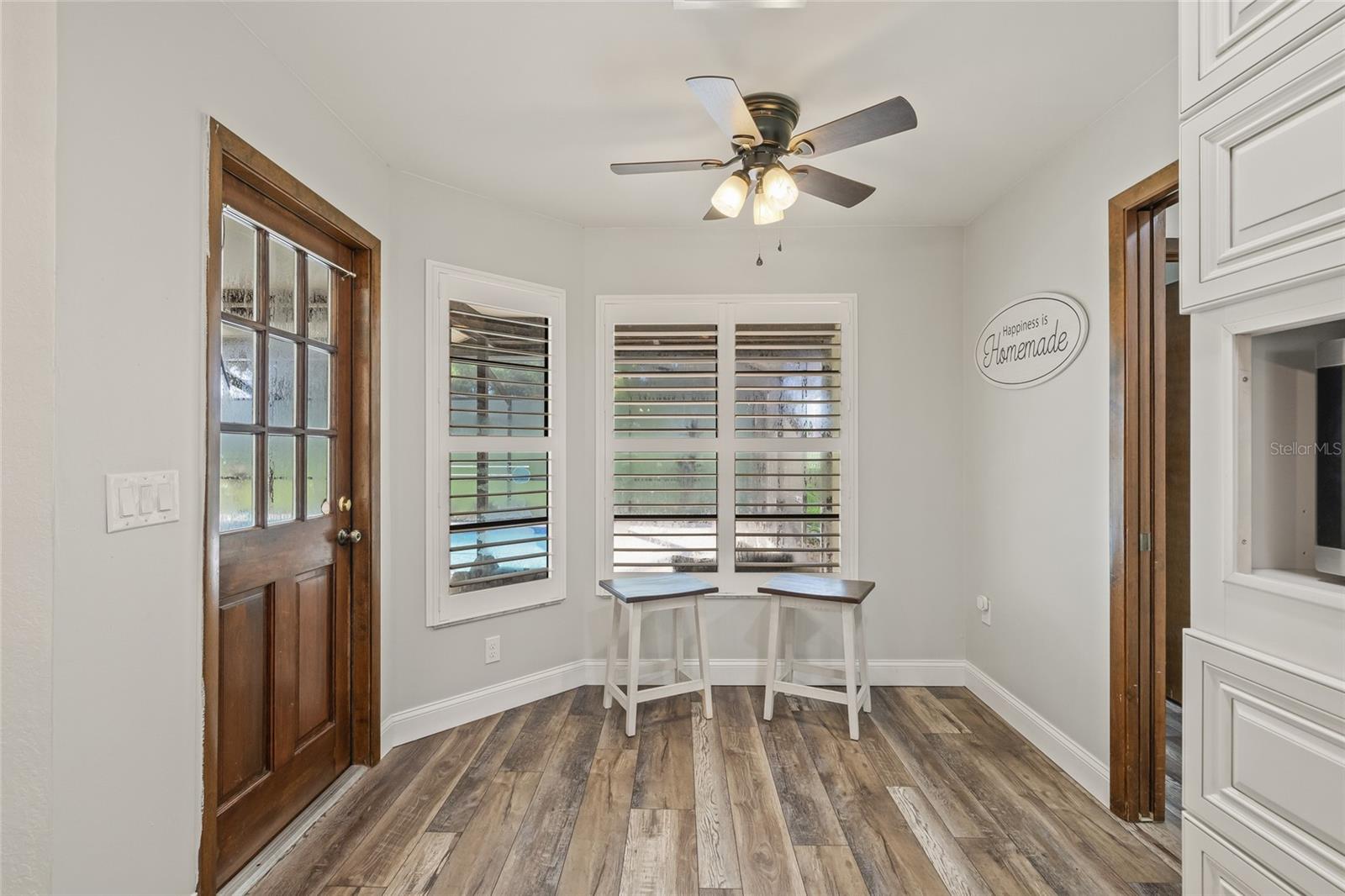 Image 16 of 55 For 10116 Cherryhill Place