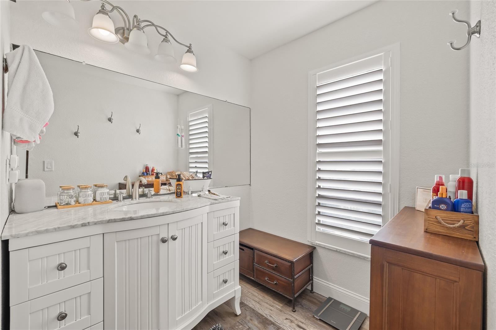 Image 21 of 55 For 10116 Cherryhill Place