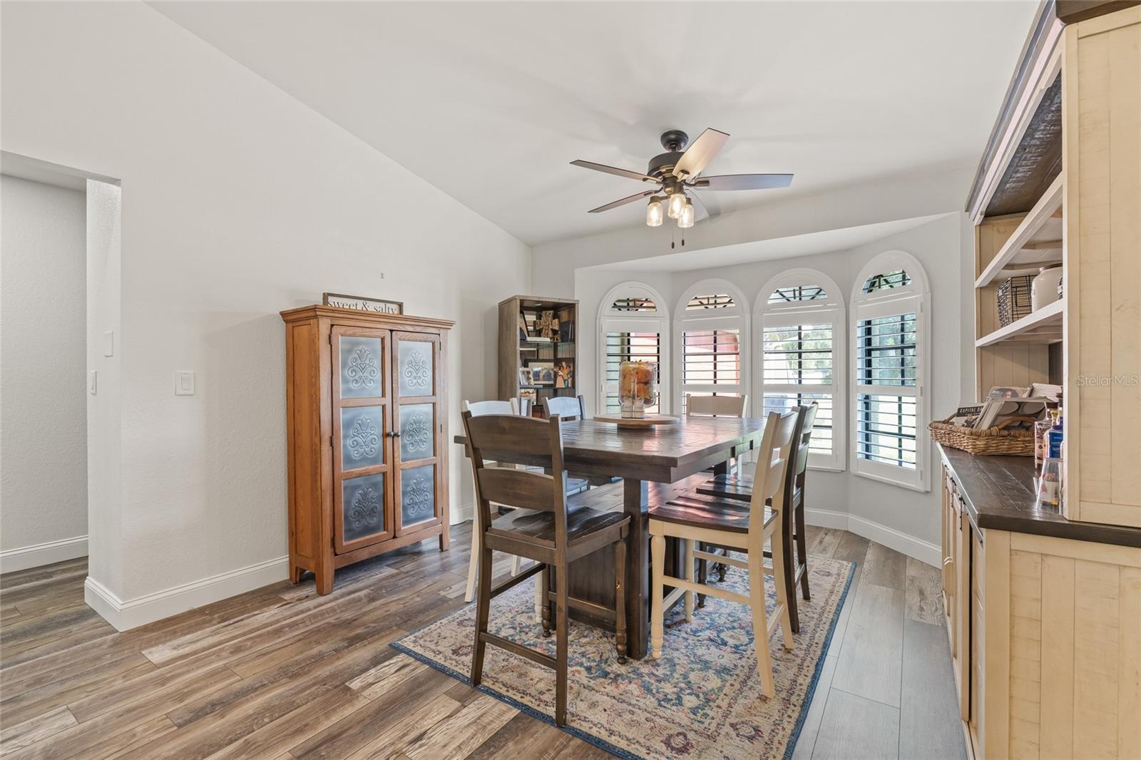 Image 6 of 55 For 10116 Cherryhill Place