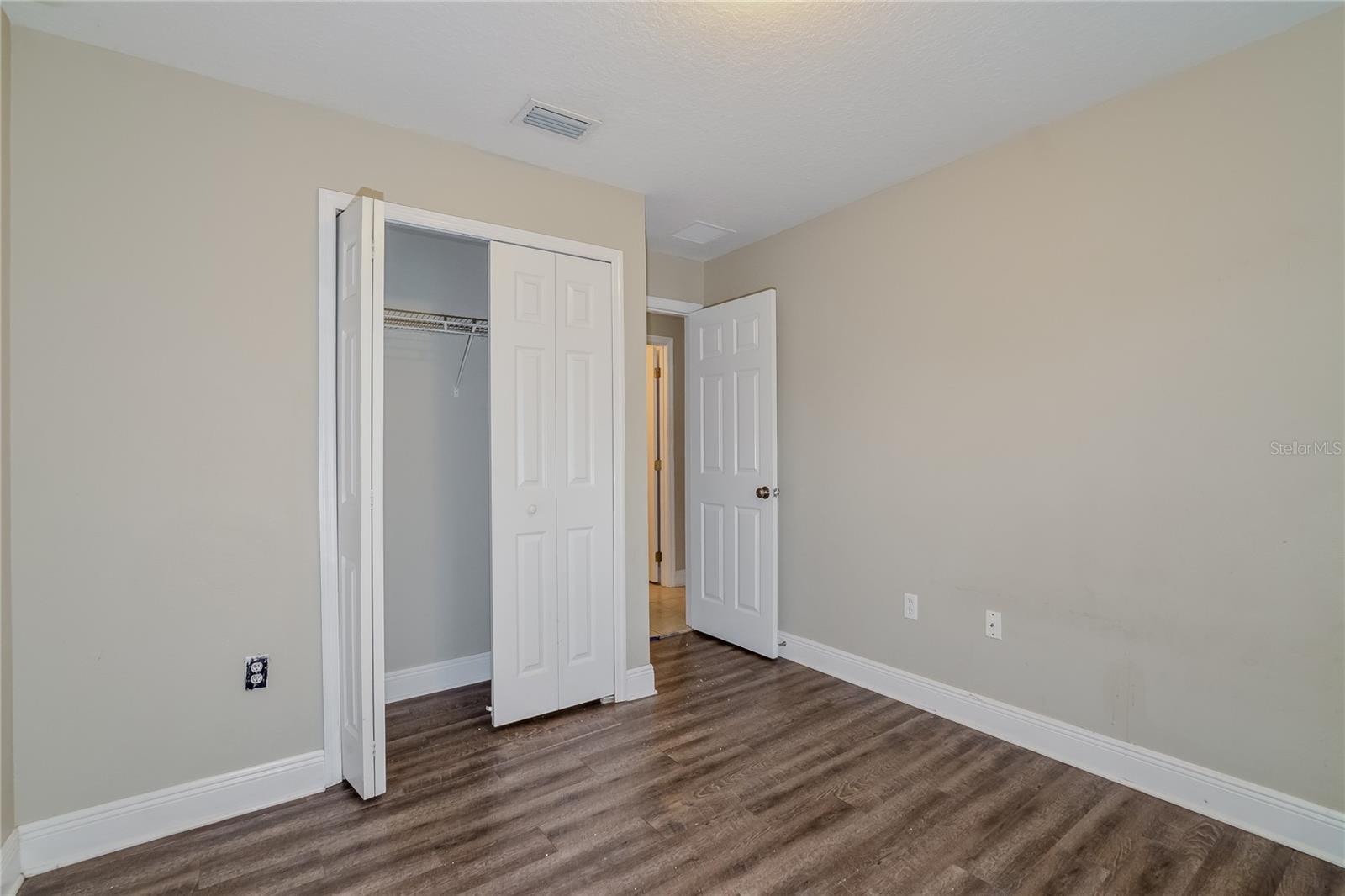 Image 11 of 16 For 1130 Willow Avenue