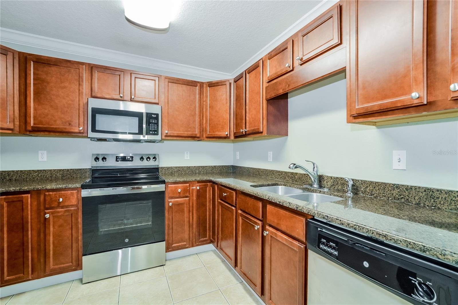 Image 5 of 16 For 1130 Willow Avenue