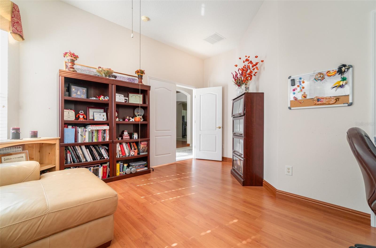 Image 12 of 53 For 9335 Westover Club Circle