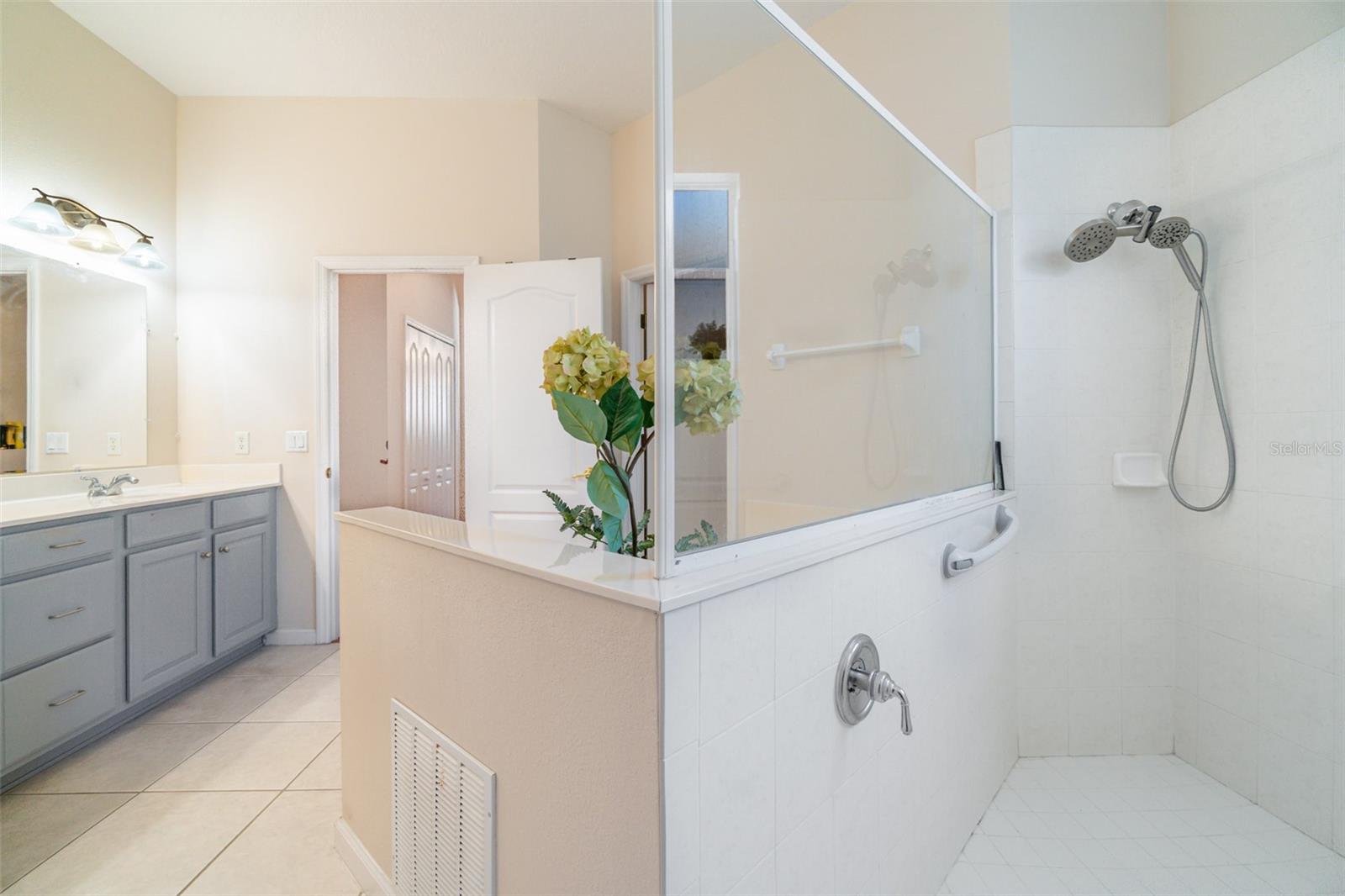 Image 35 of 53 For 9335 Westover Club Circle