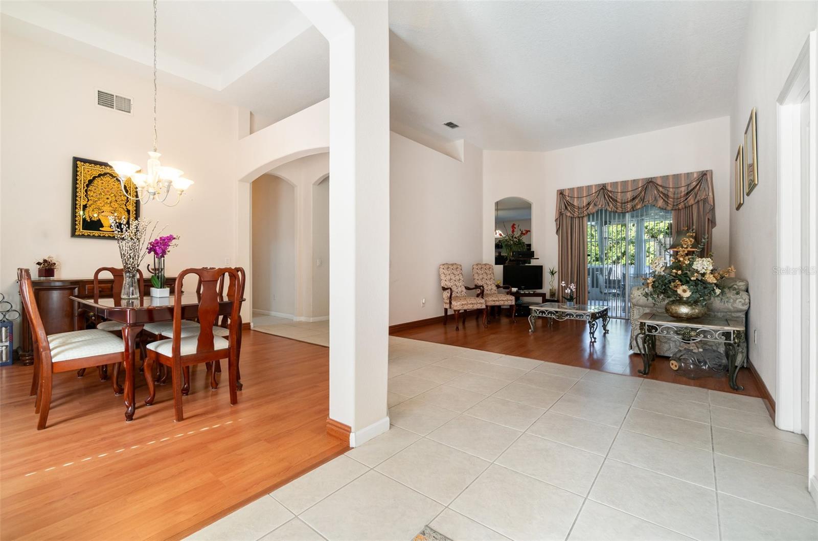 Image 4 of 53 For 9335 Westover Club Circle