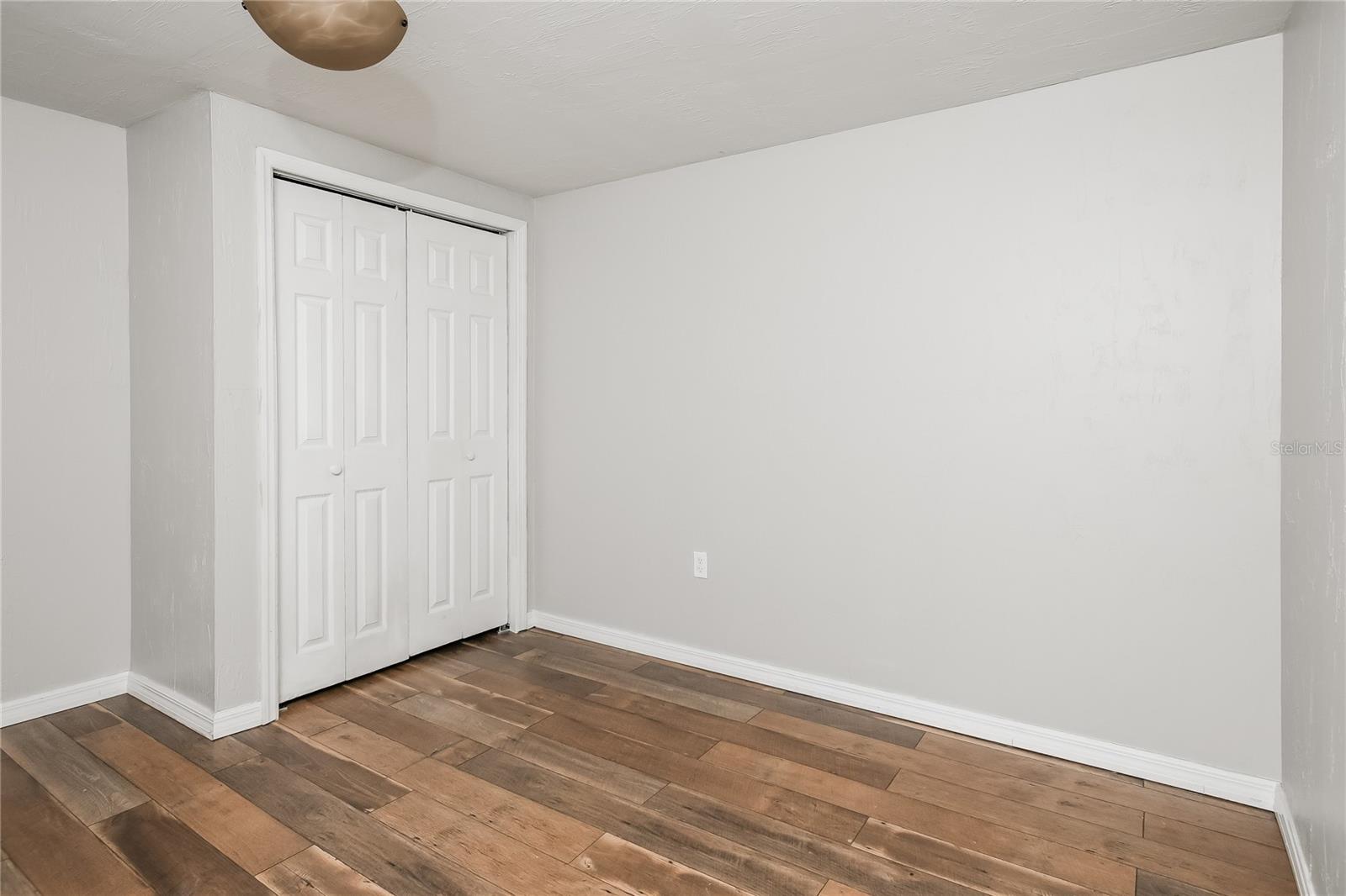 Image 13 of 16 For 825 Jackson Avenue