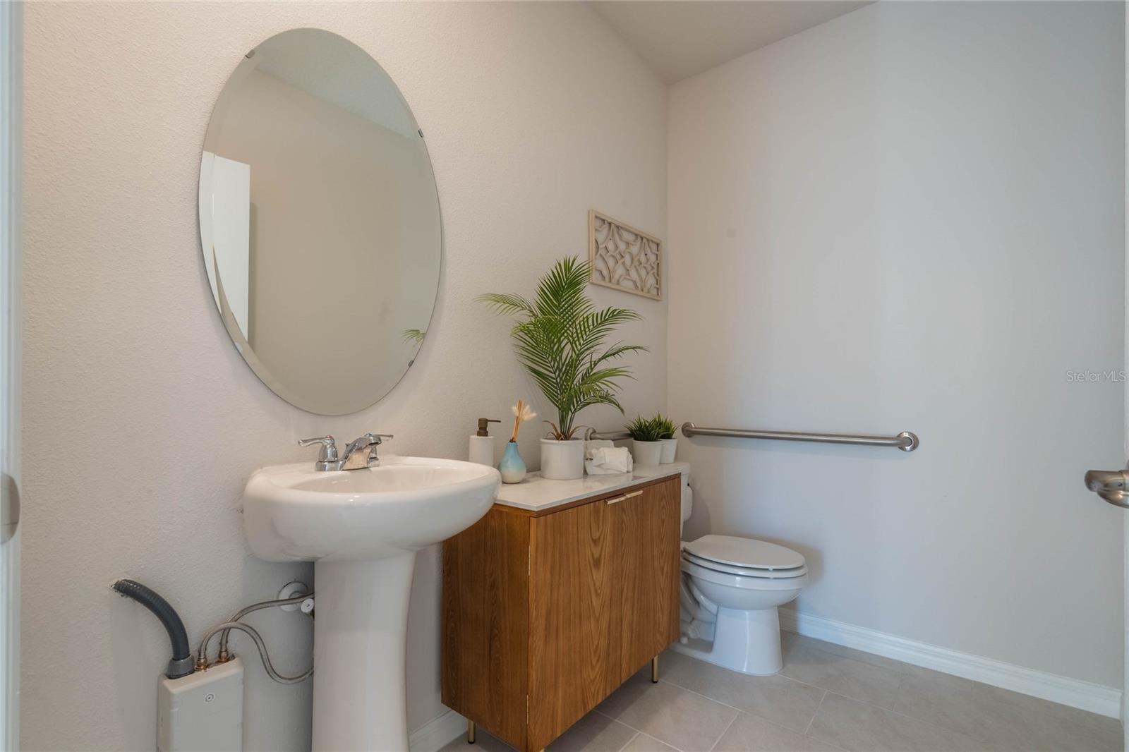 Image 15 of 25 For 4211 Evernia Road
