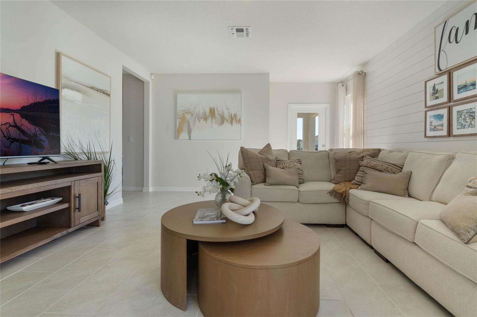Image 8 of 25 For 4211 Evernia Road