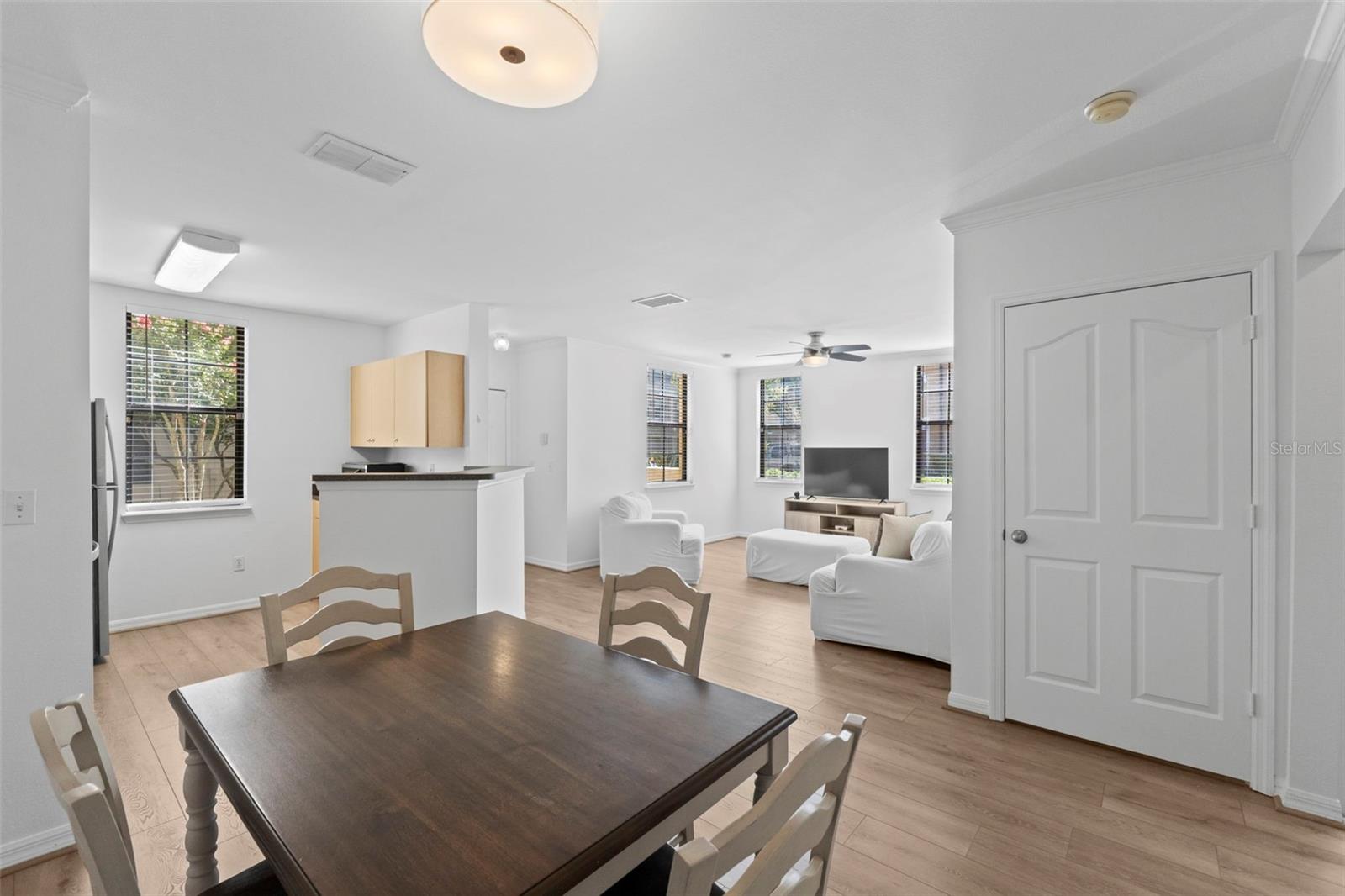 Image 24 of 57 For 710 Siena Palm Drive 102