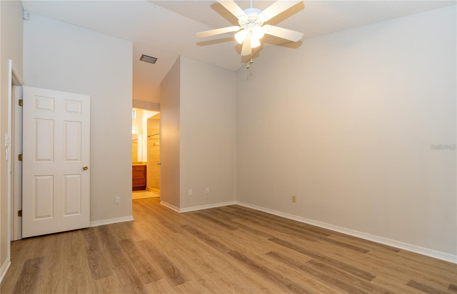 Image 13 of 26 For 767 Edgemon Avenue