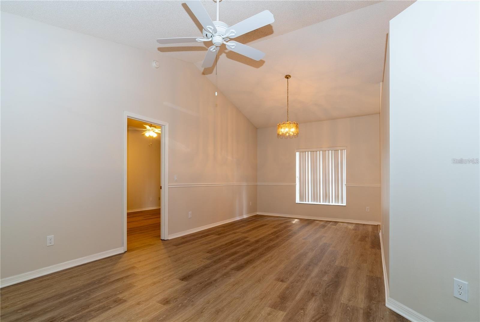 Image 5 of 26 For 767 Edgemon Avenue