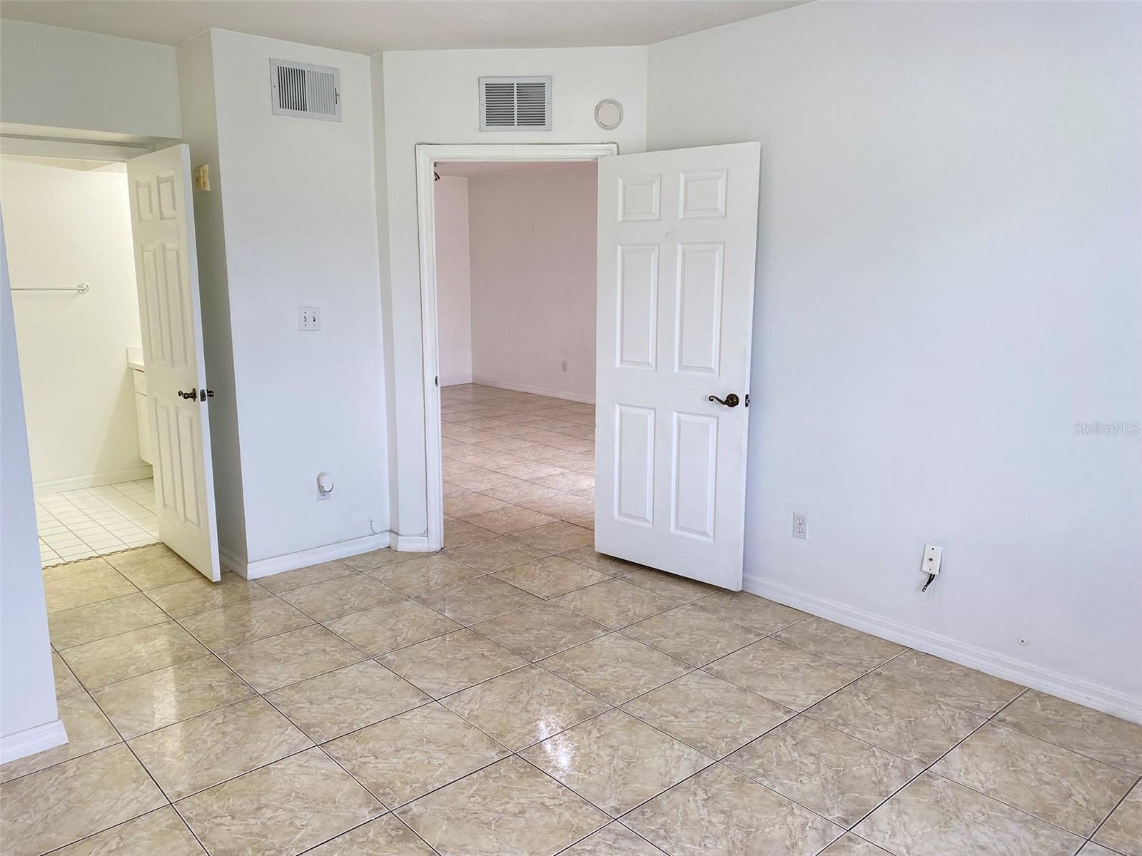 Image 13 of 22 For 495 Las Cortes Lane 103