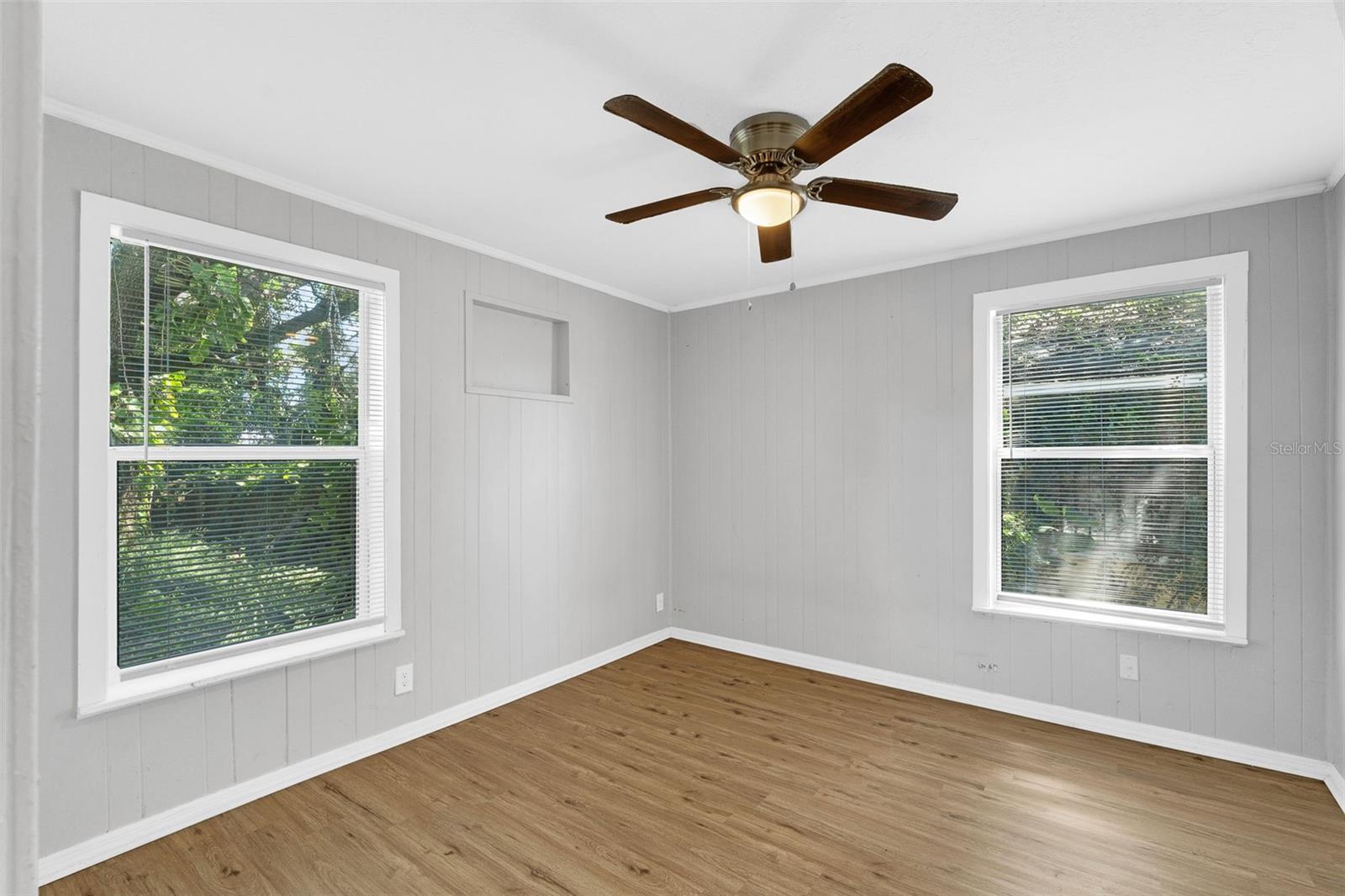 Image 12 of 18 For 4415 America Street