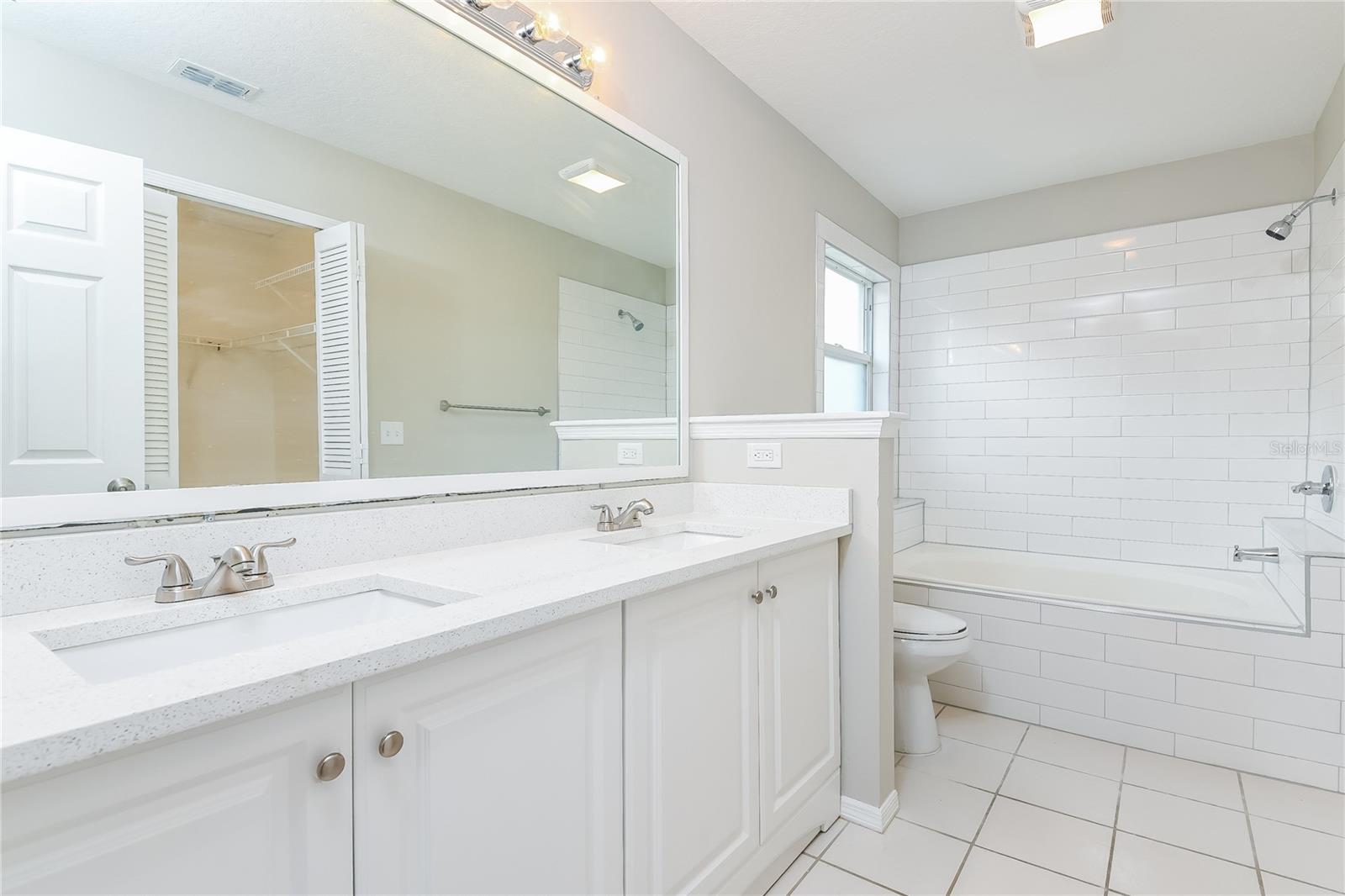 Image 10 of 17 For 2600 Chatham Circle