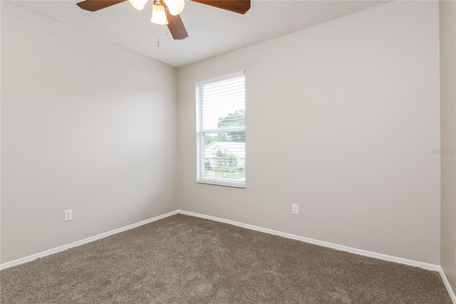 Image 11 of 17 For 2600 Chatham Circle