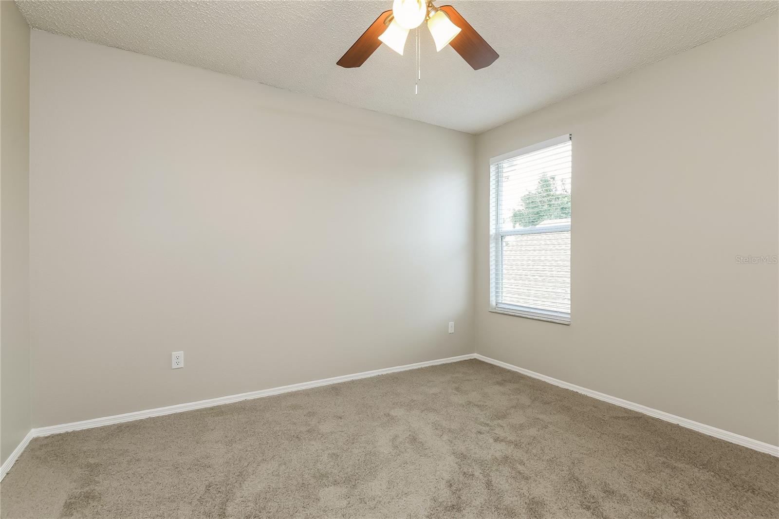 Image 12 of 17 For 2600 Chatham Circle