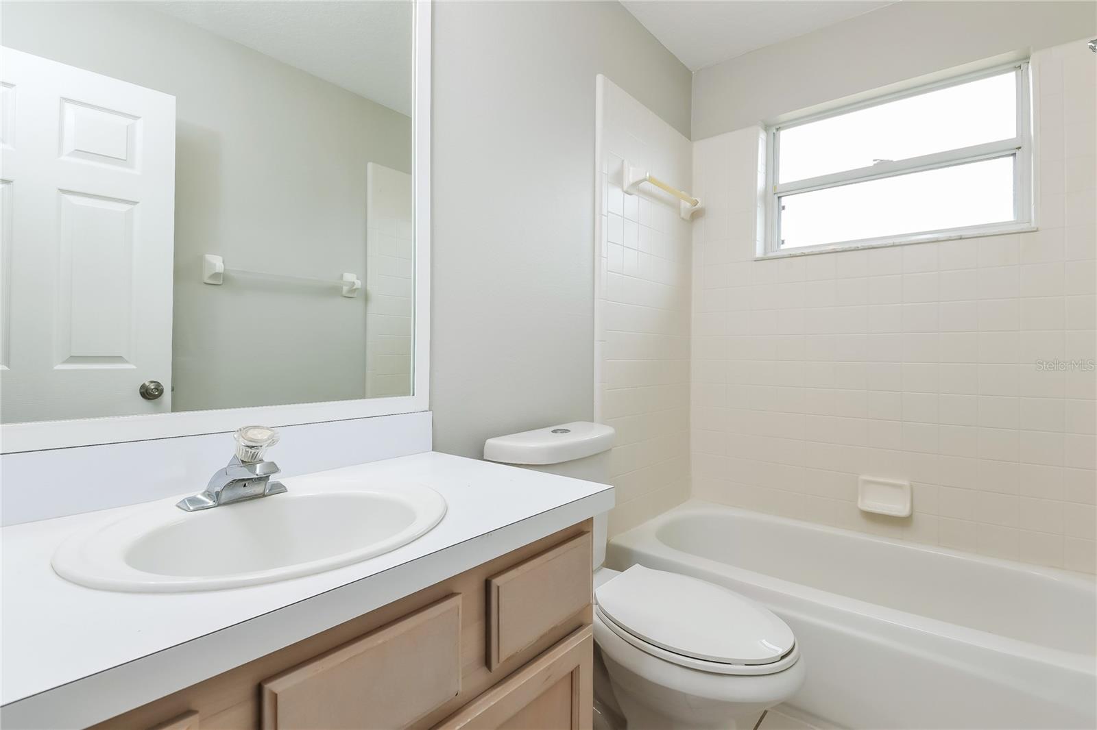 Image 13 of 17 For 2600 Chatham Circle