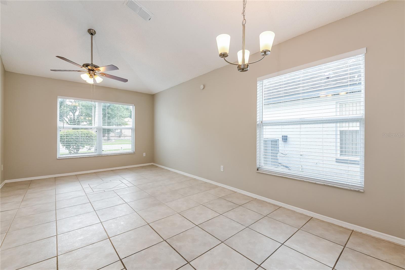 Image 3 of 17 For 2600 Chatham Circle