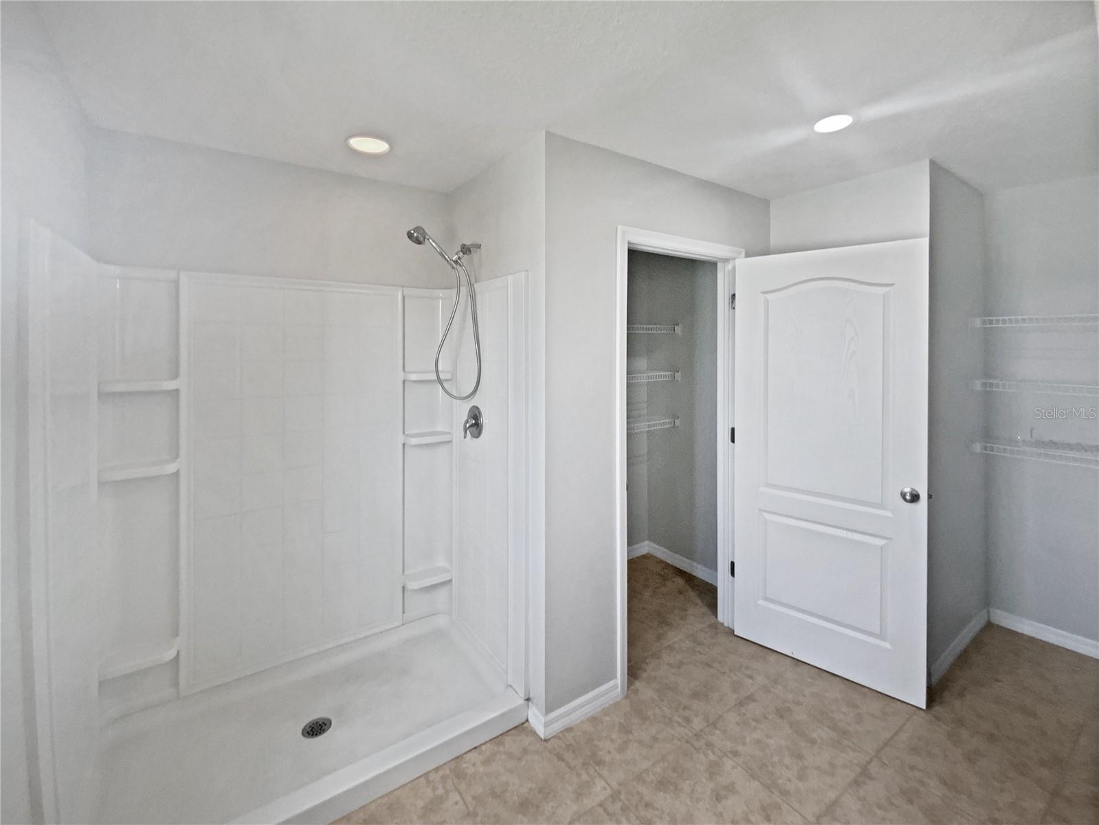 Image 19 of 35 For 614 Hartford Heights Street