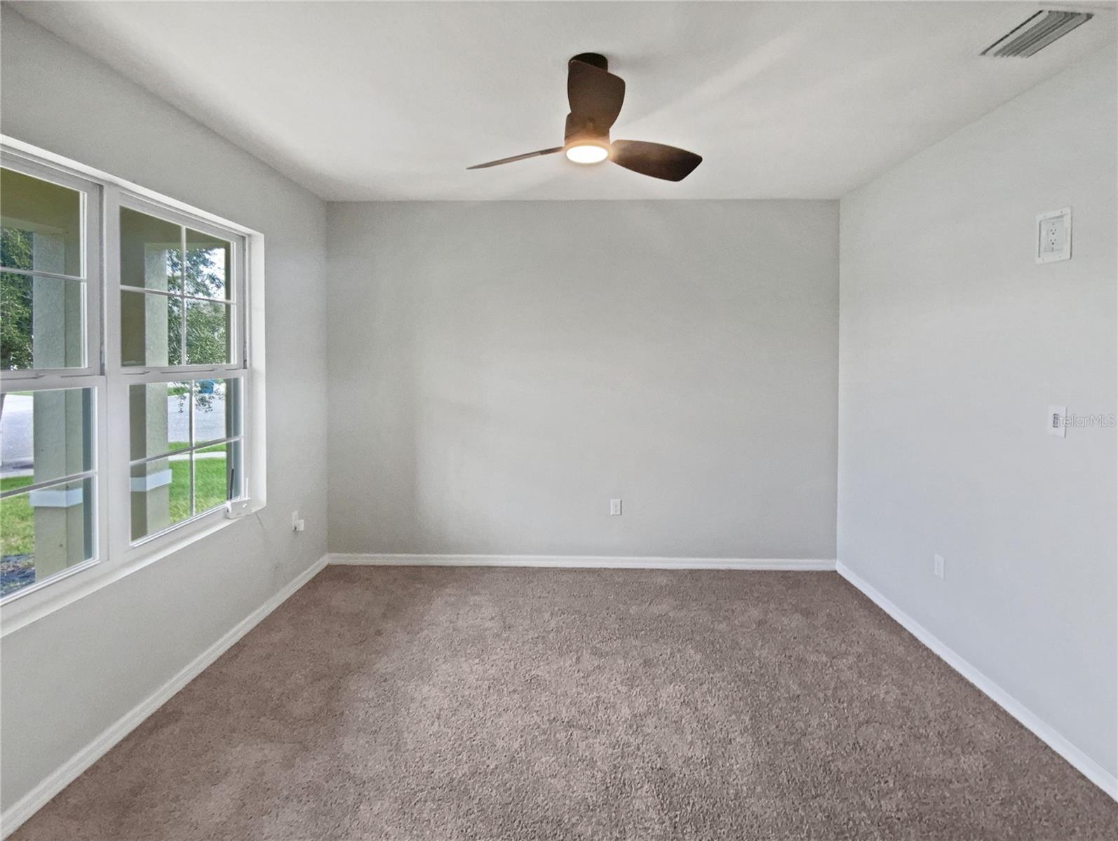Image 9 of 35 For 614 Hartford Heights Street