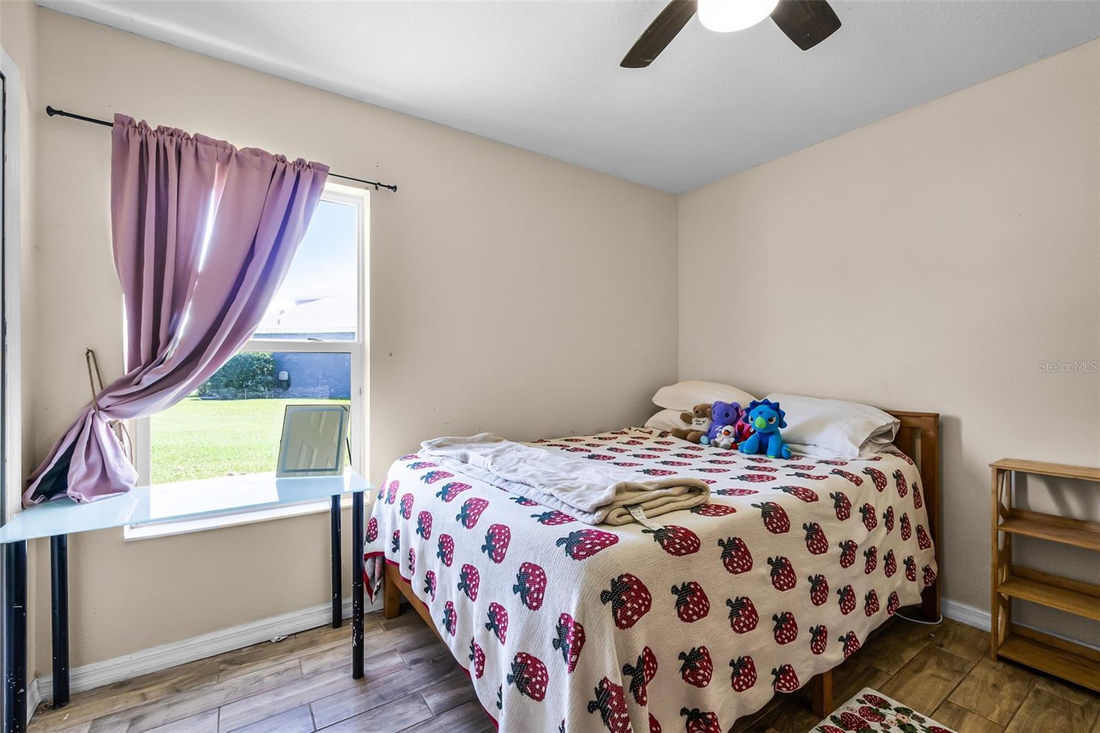 Image 17 of 35 For 4119 Maidu Court