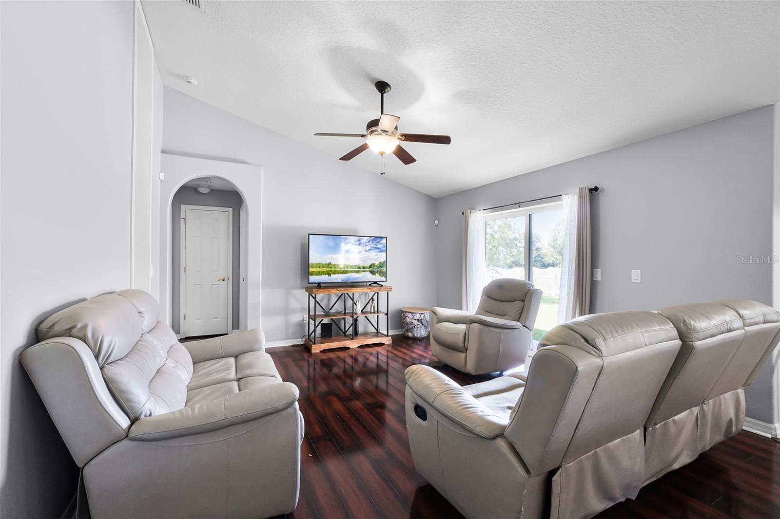 Image 9 of 35 For 4119 Maidu Court