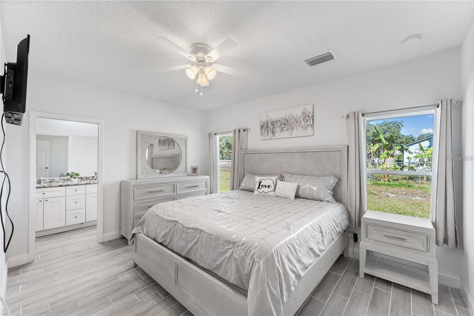 Image 11 of 23 For 6495 Eve Street
