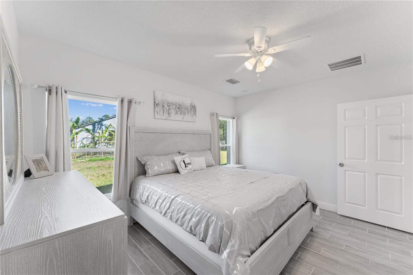Image 12 of 23 For 6495 Eve Street