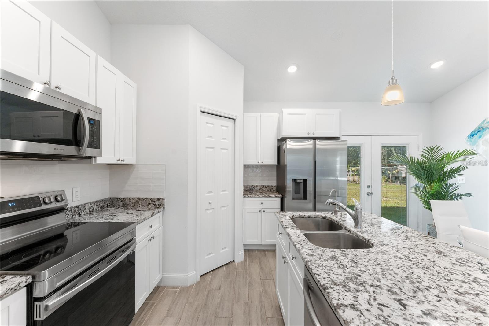 Image 8 of 23 For 6495 Eve Street