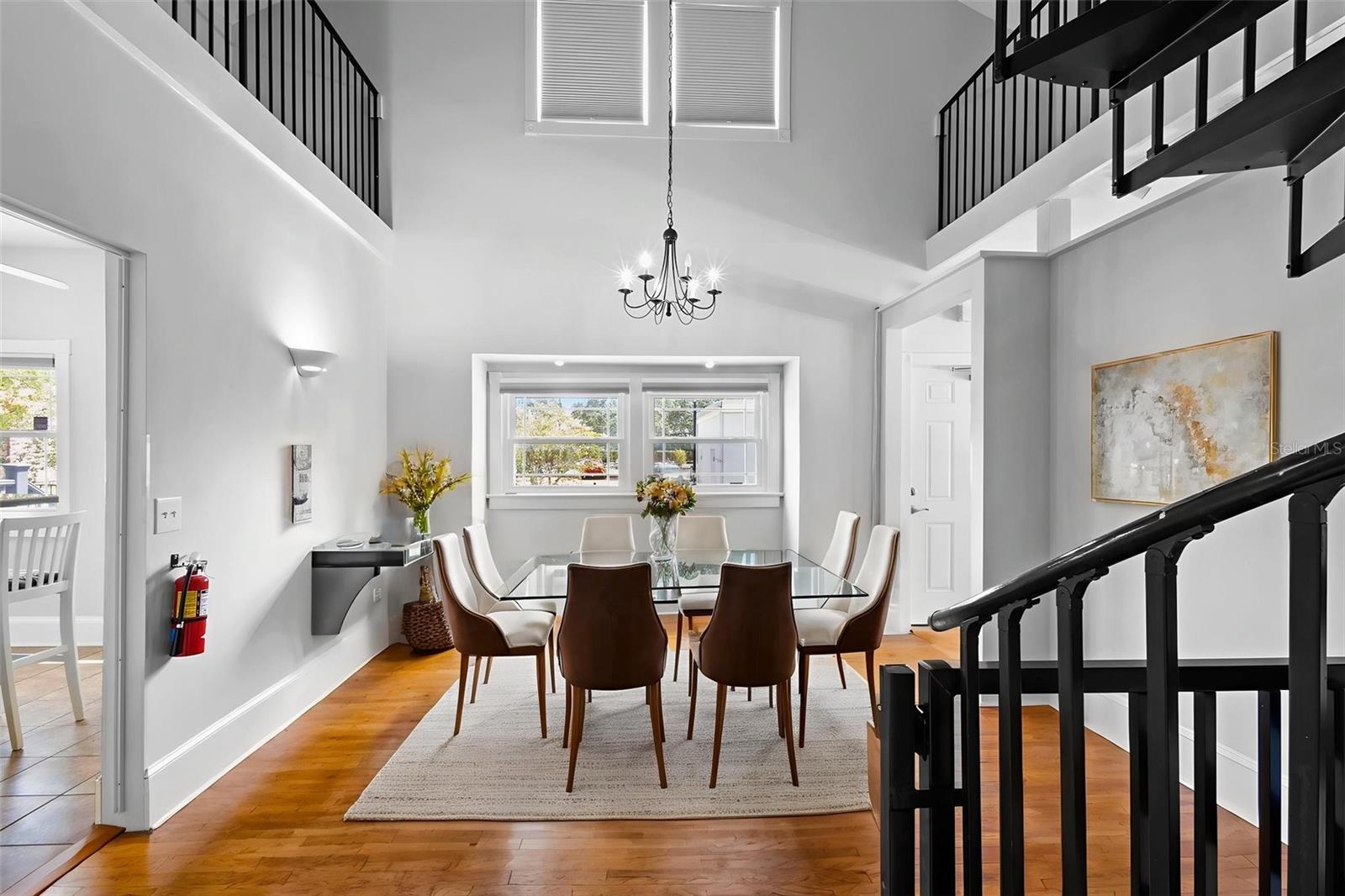 Image 39 of 54 For 615 Palmetto Court