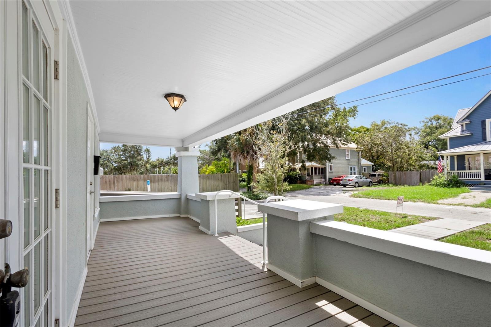 Image 7 of 54 For 615 Palmetto Court