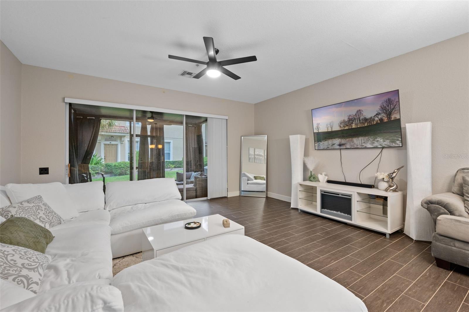 Image 11 of 43 For 3393 Shallot Drive 107