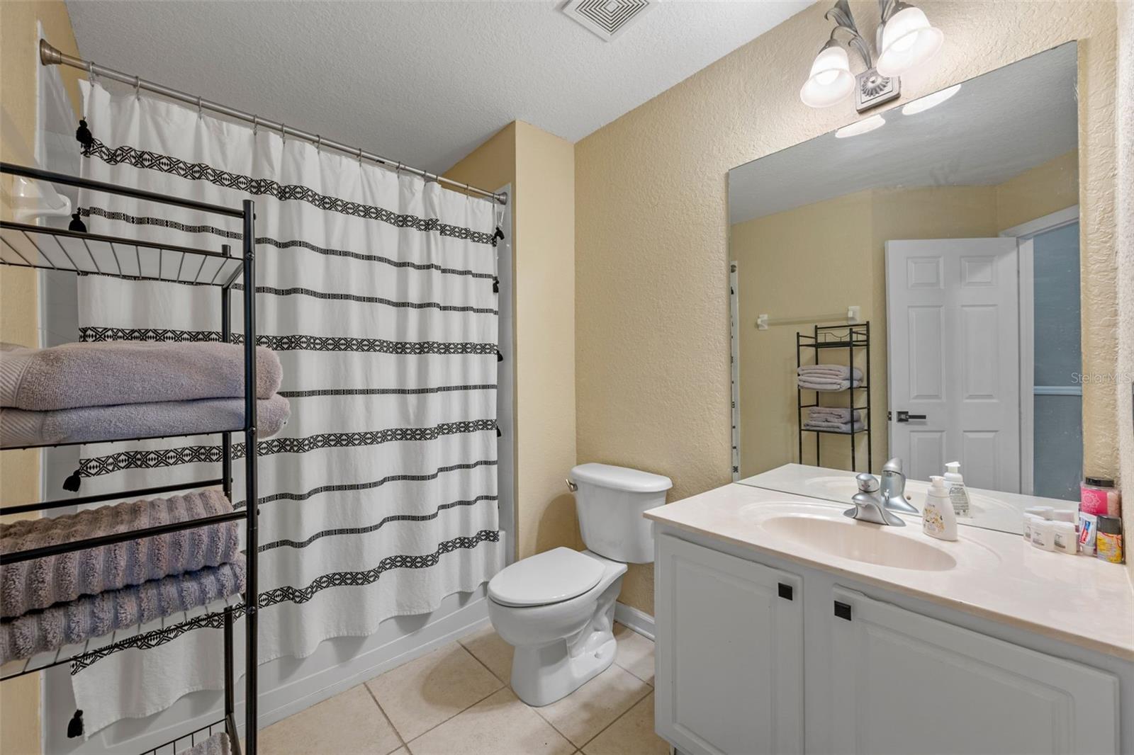 Image 29 of 43 For 3393 Shallot Drive 107