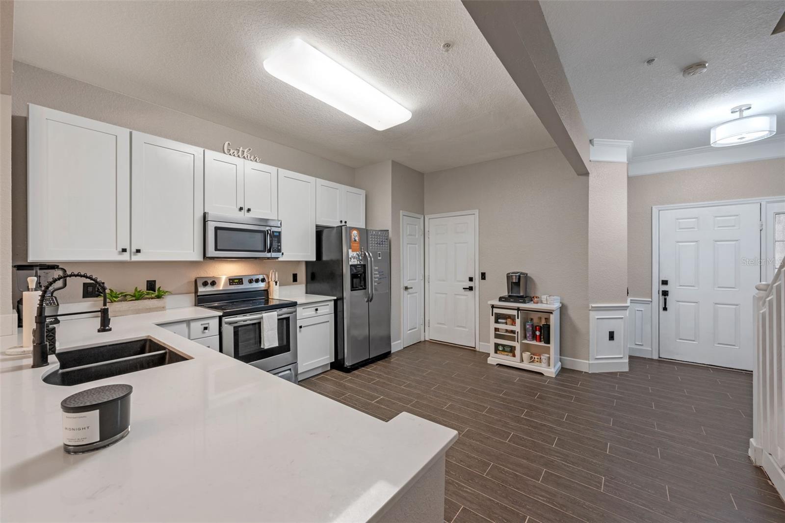 Image 7 of 43 For 3393 Shallot Drive 107
