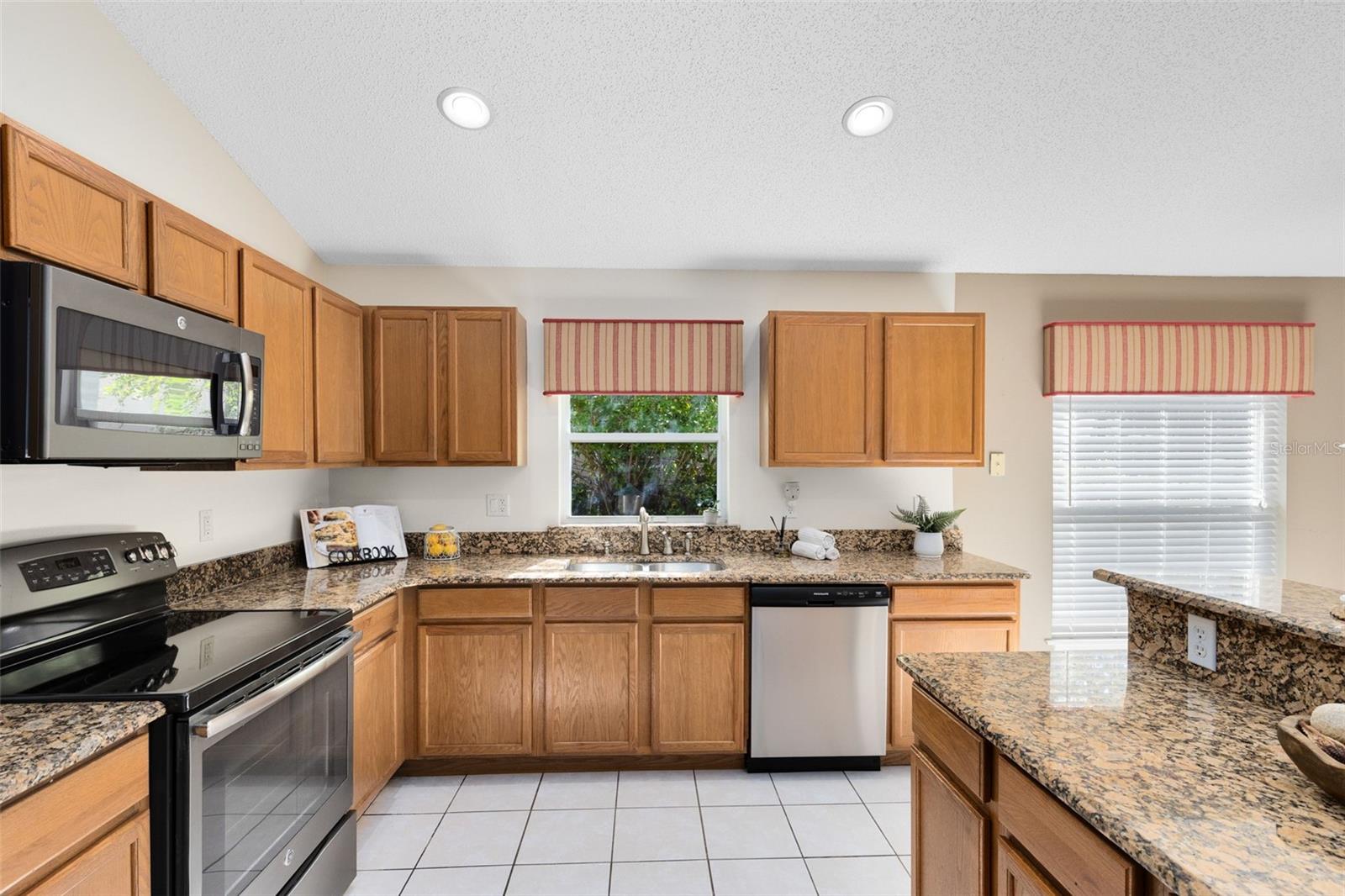Image 6 of 27 For 7918 Torro Court