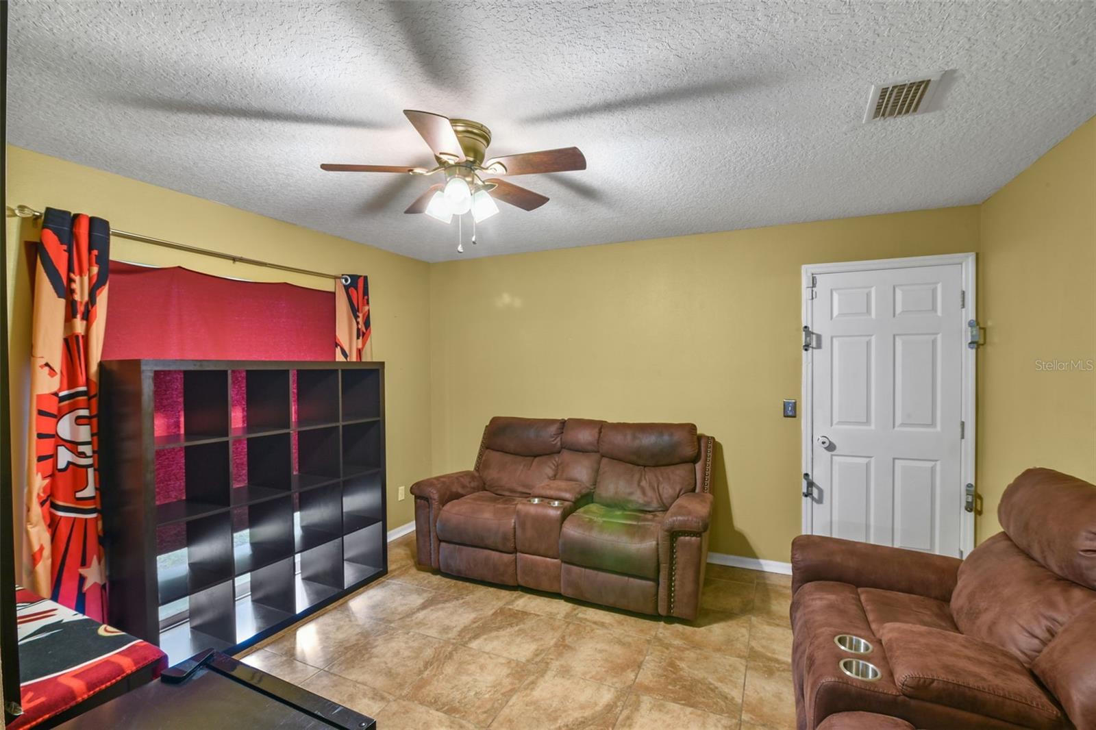 Image 11 of 22 For 741 Jeffcoat Street