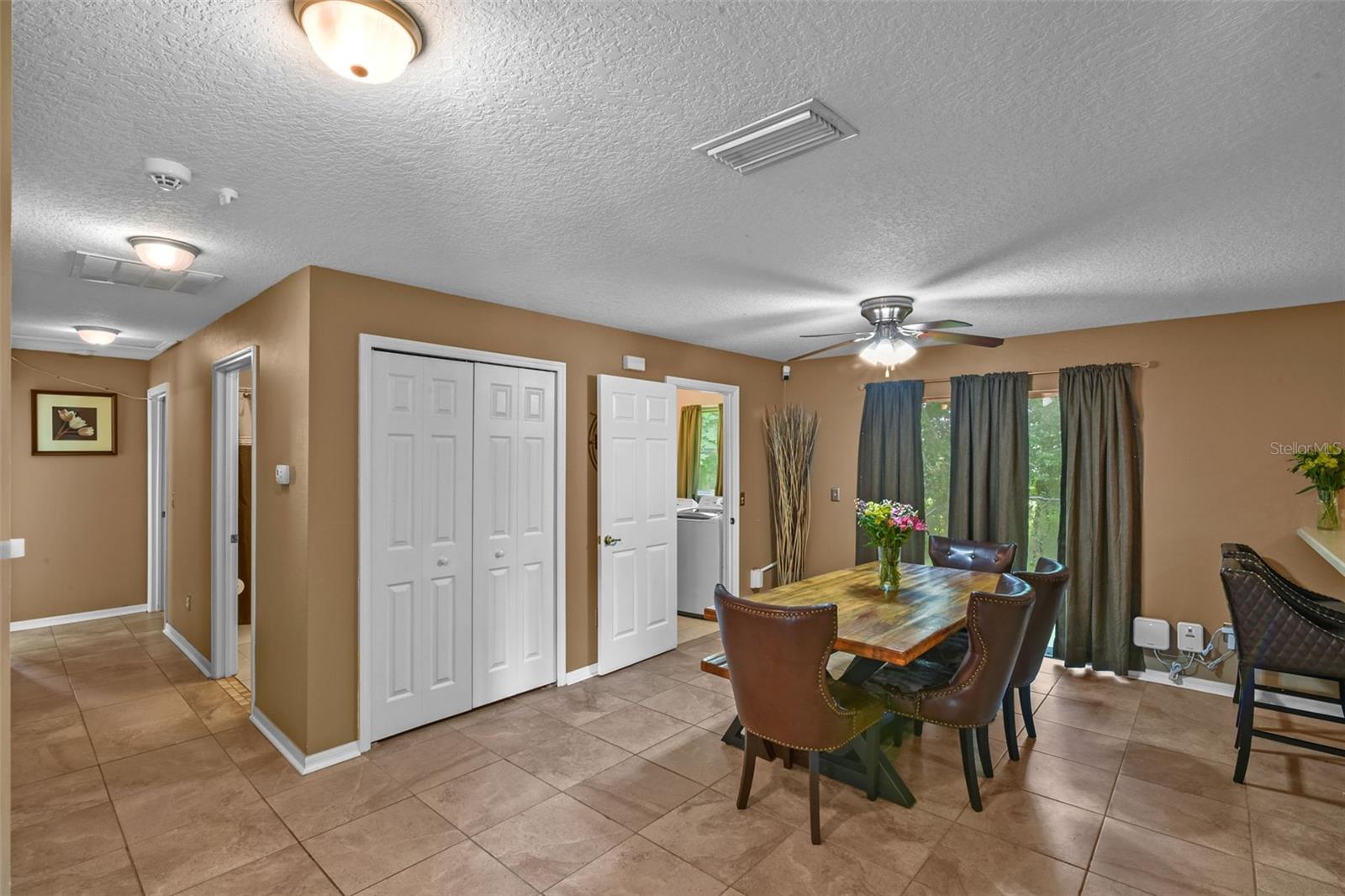 Image 4 of 22 For 741 Jeffcoat Street