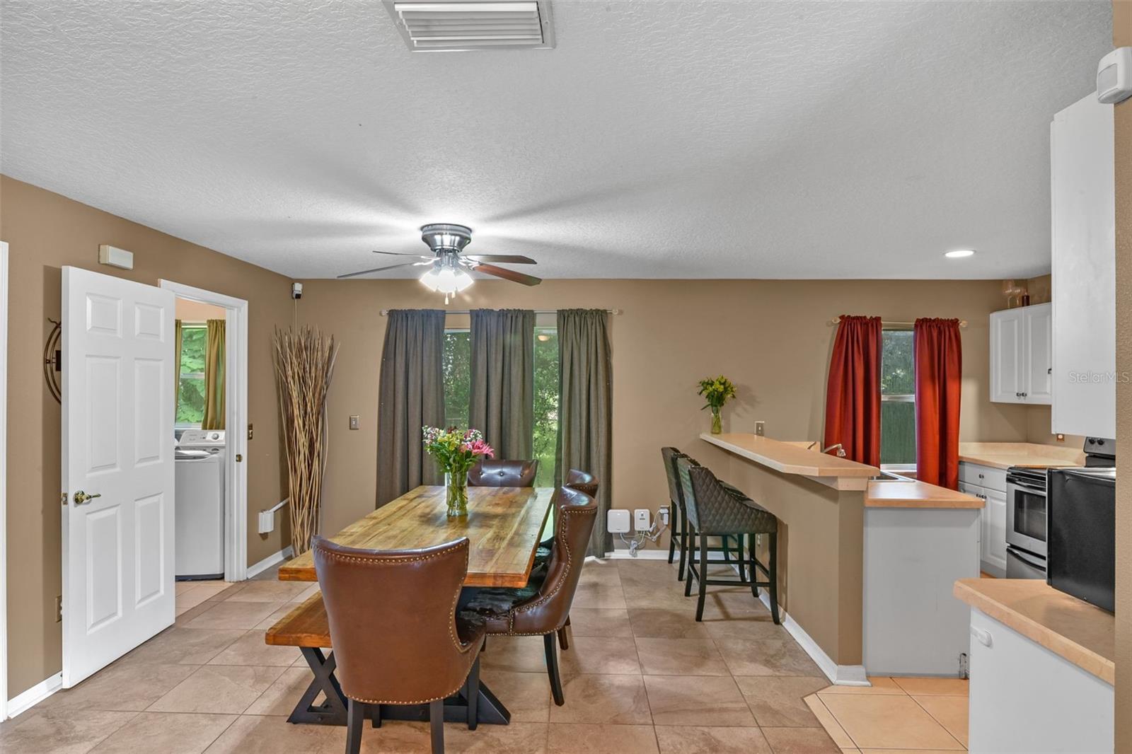 Image 5 of 22 For 741 Jeffcoat Street