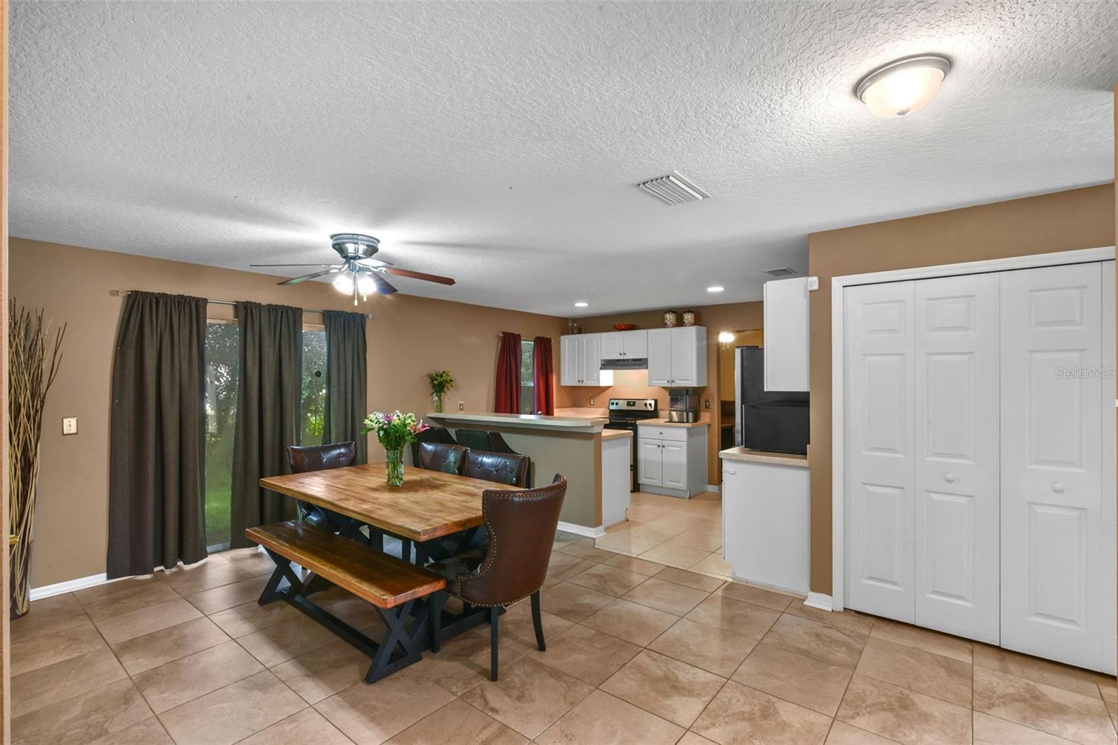 Image 7 of 22 For 741 Jeffcoat Street