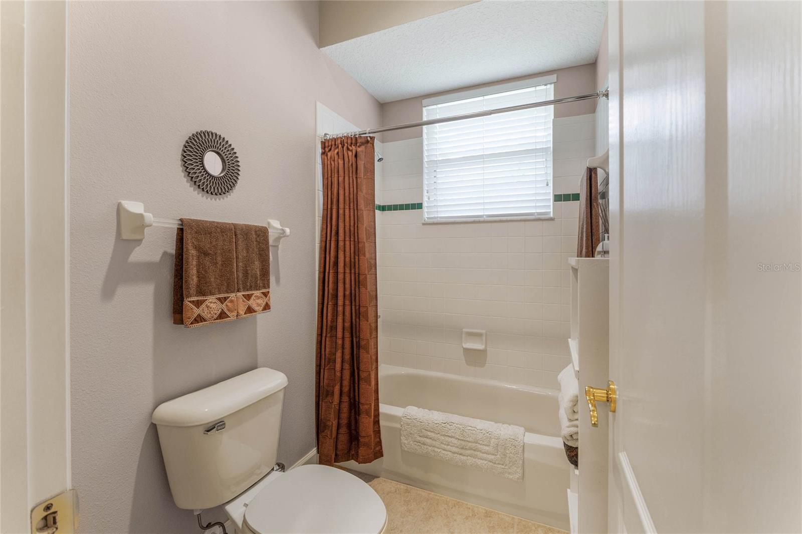 Image 28 of 37 For 4808 Lorraine Way