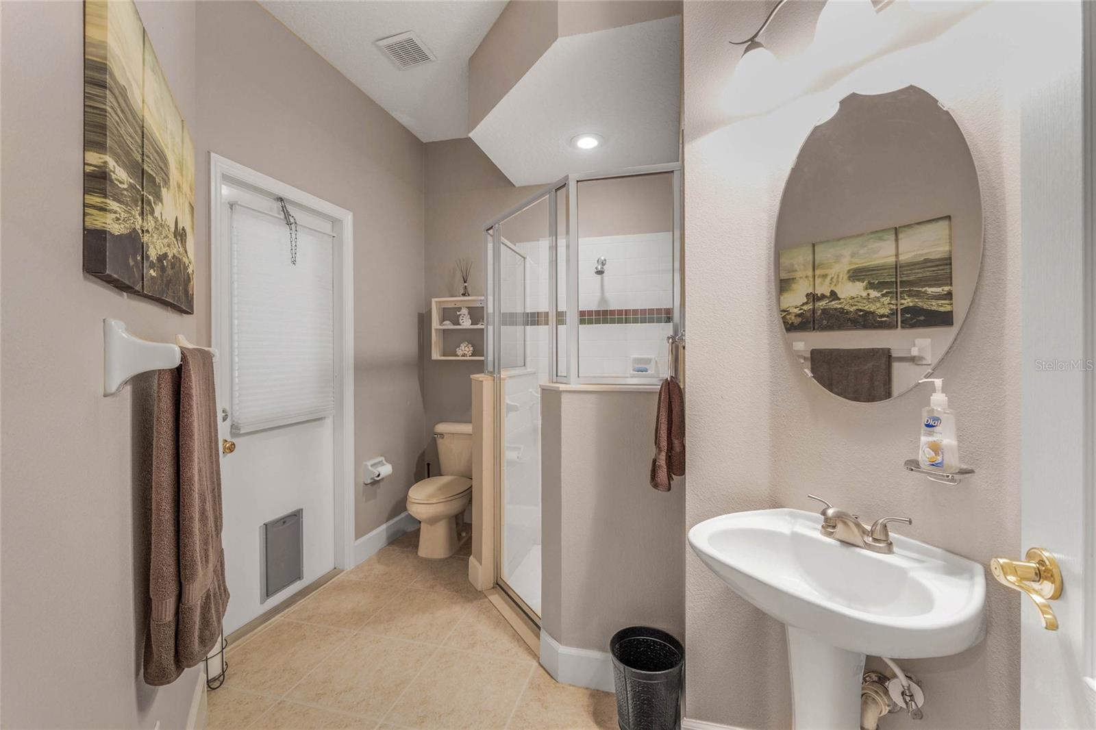 Image 31 of 37 For 4808 Lorraine Way