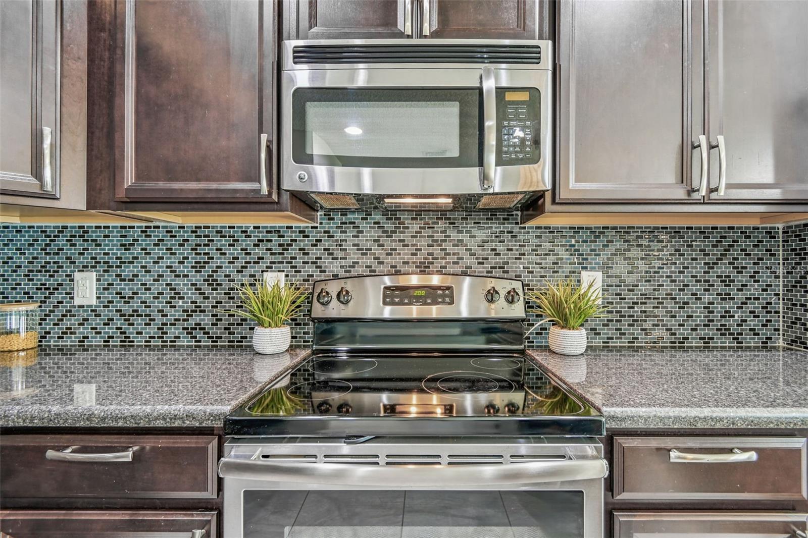 Image 10 of 66 For 10250 Lenox Street