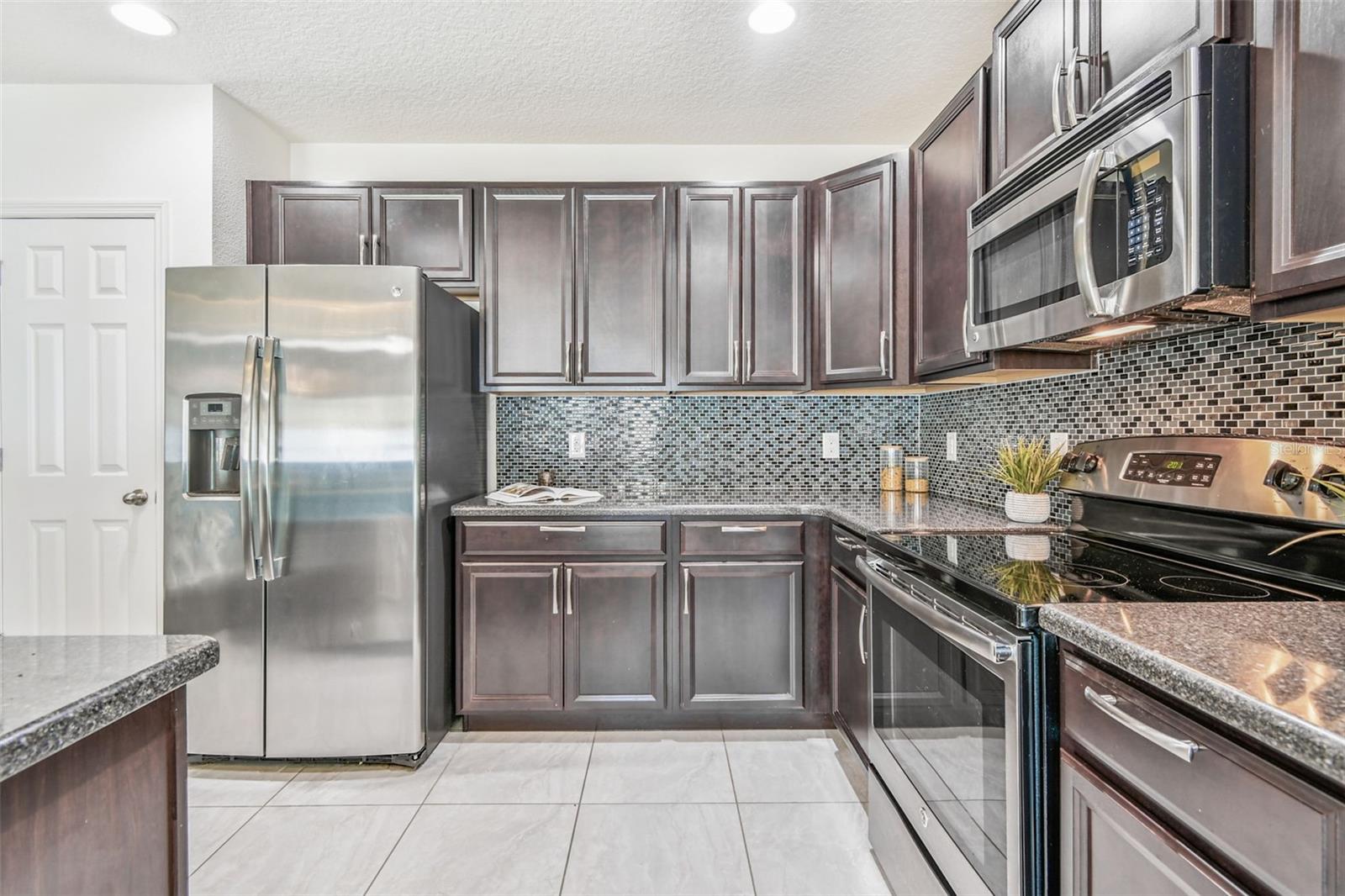 Image 11 of 66 For 10250 Lenox Street