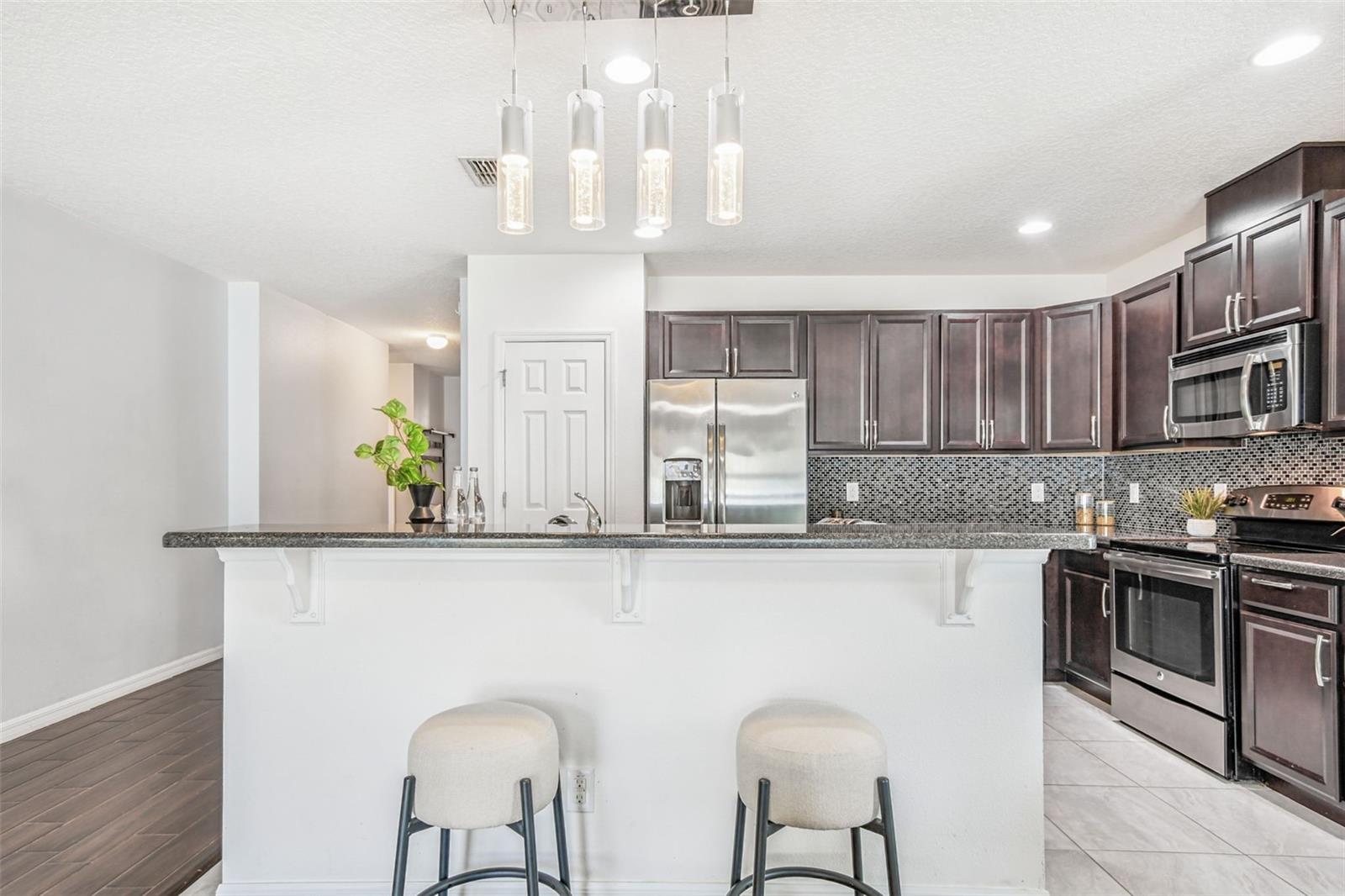 Image 12 of 66 For 10250 Lenox Street