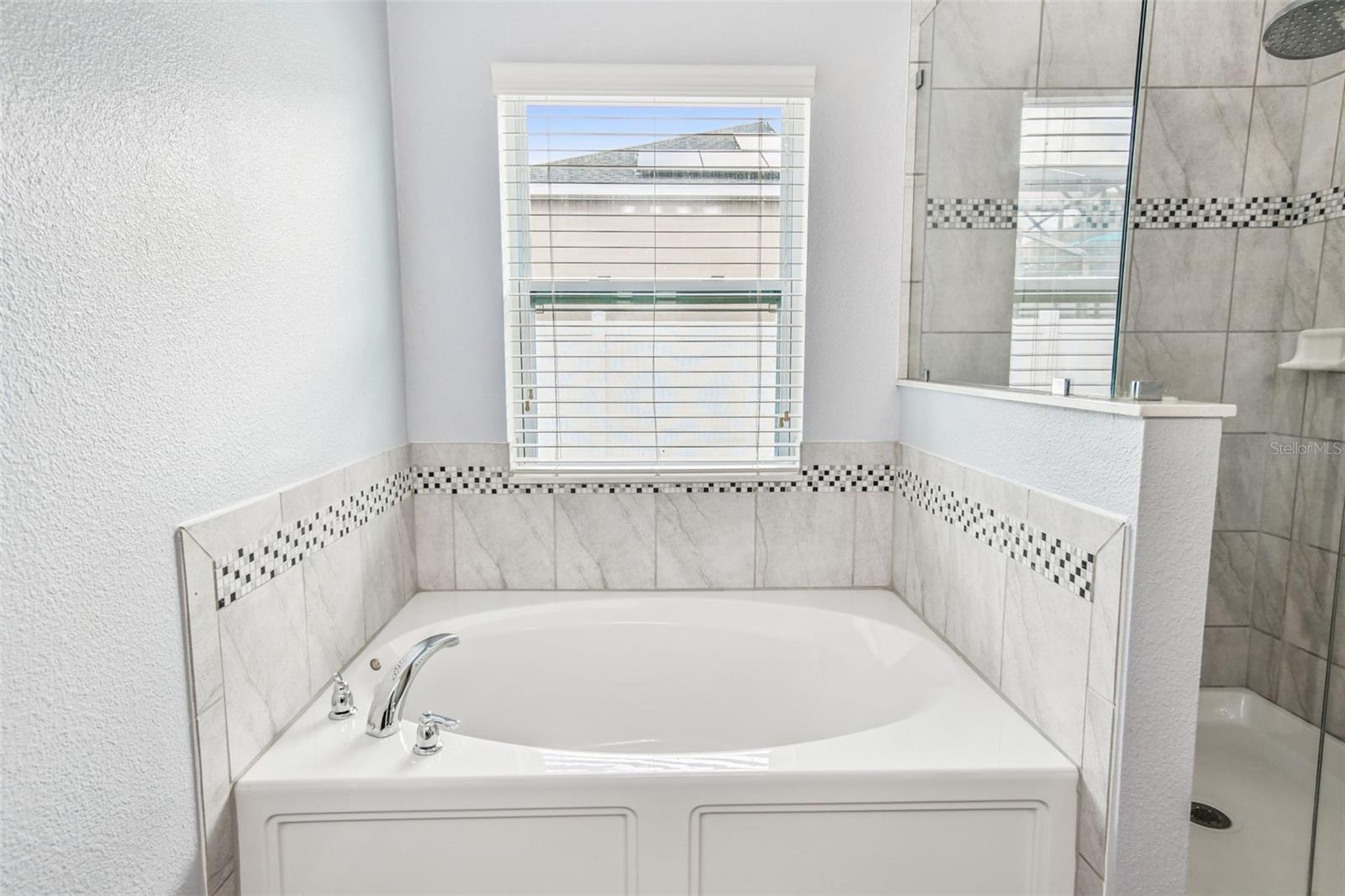 Image 28 of 66 For 10250 Lenox Street