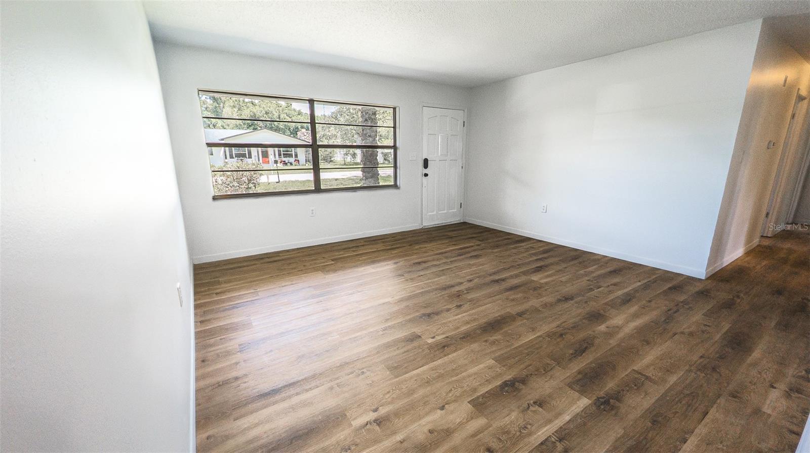 Image 8 of 27 For 2104 51st Place