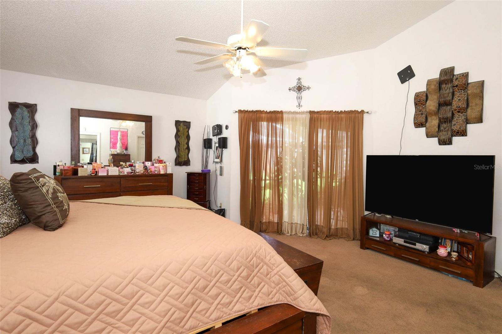 Image 17 of 42 For 447 Lytton Circle