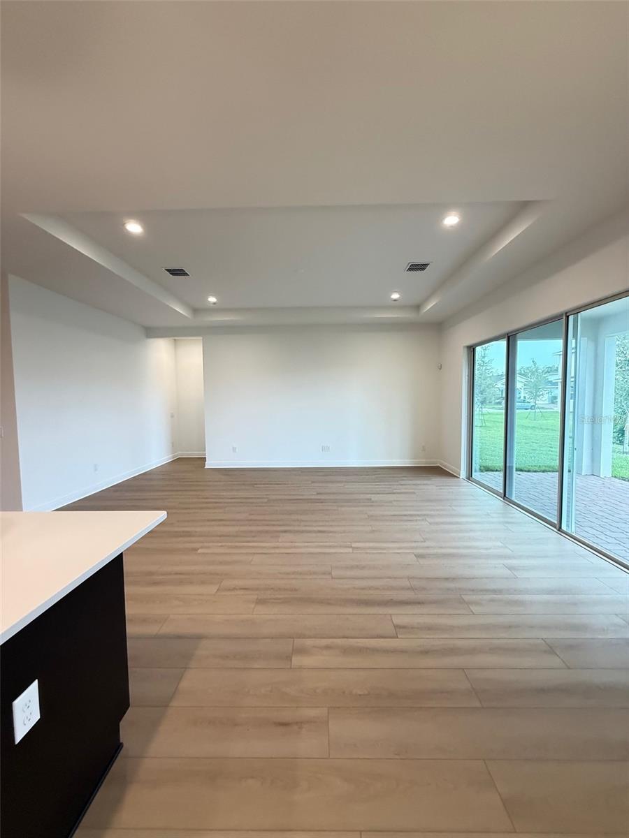 Image 12 of 18 For 1020 Gloryland Court