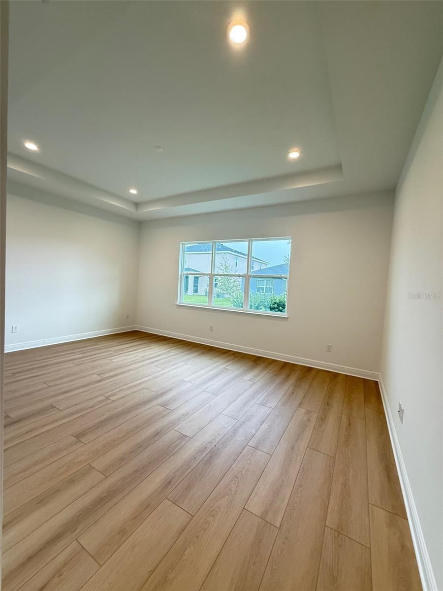 Image 13 of 18 For 1020 Gloryland Court