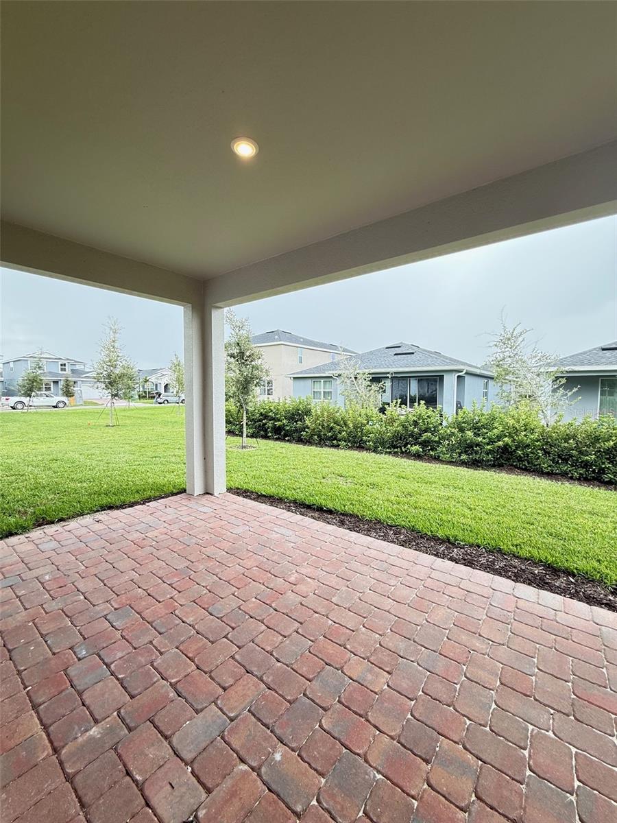 Image 16 of 18 For 1020 Gloryland Court