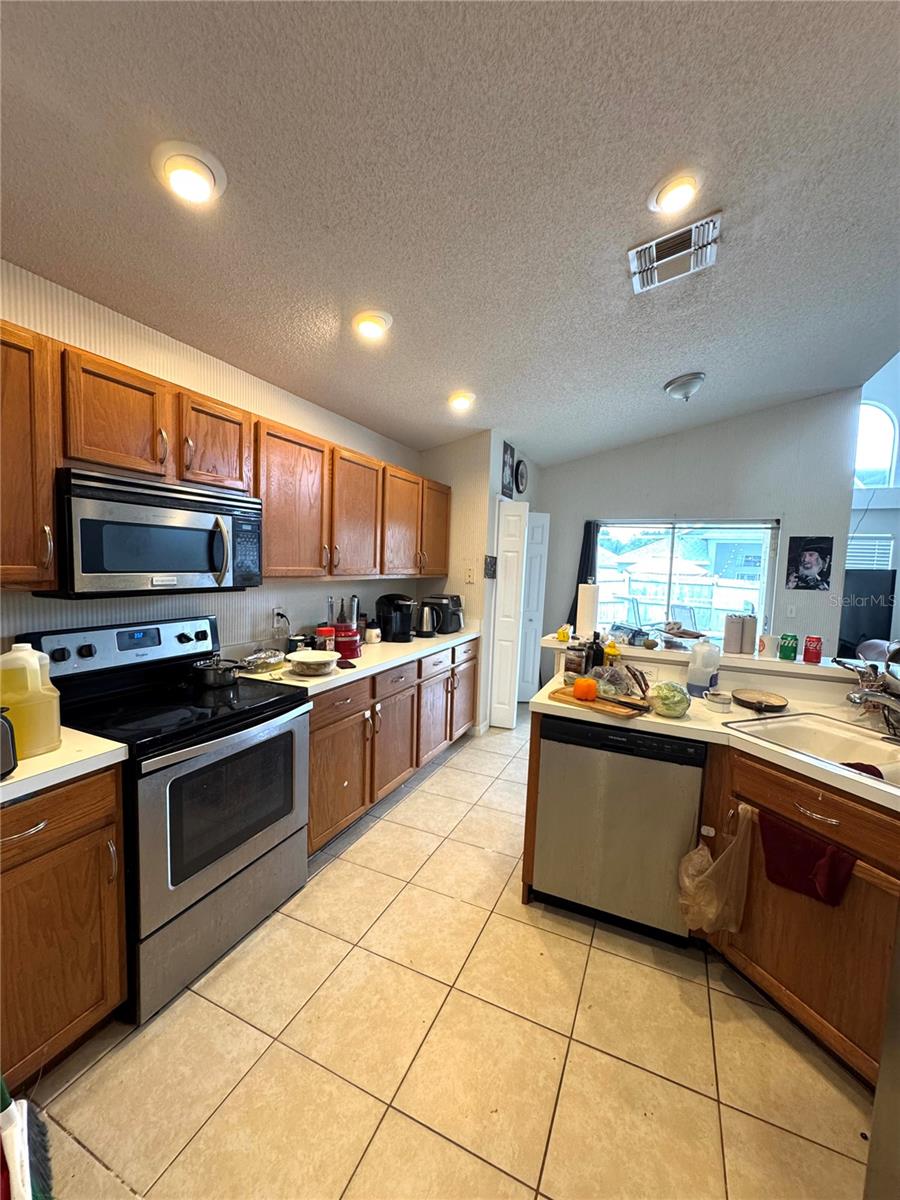 Image 7 of 15 For 125 Sabal Lake Drive